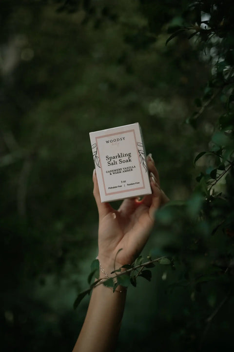 Sparkling Salt Soak-  Cashmere Vanilla & Warm Amber