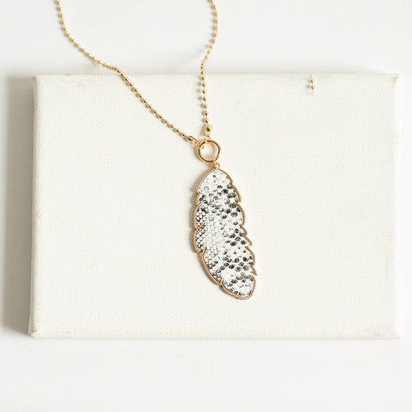 Long Drop Pattern Necklace