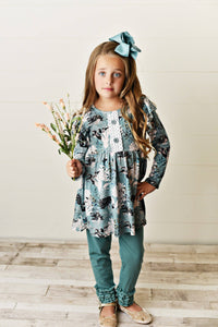 Adorable Sweetness - Kids Sage Green Floral Tunic Top & Legging Pants Set: 3/4