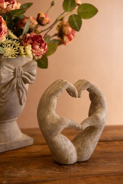 Faux Concrete Hearts Hands