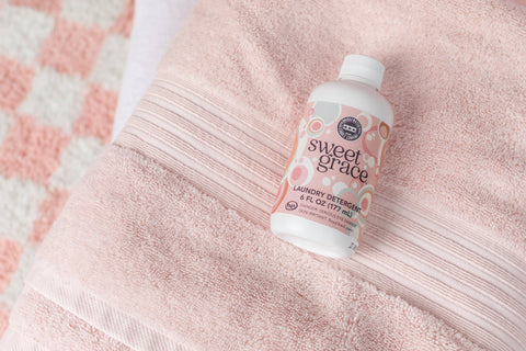 Bridgewater Candle Company - Sweet Grace 6oz Laundry Detergent | Laundry Gift